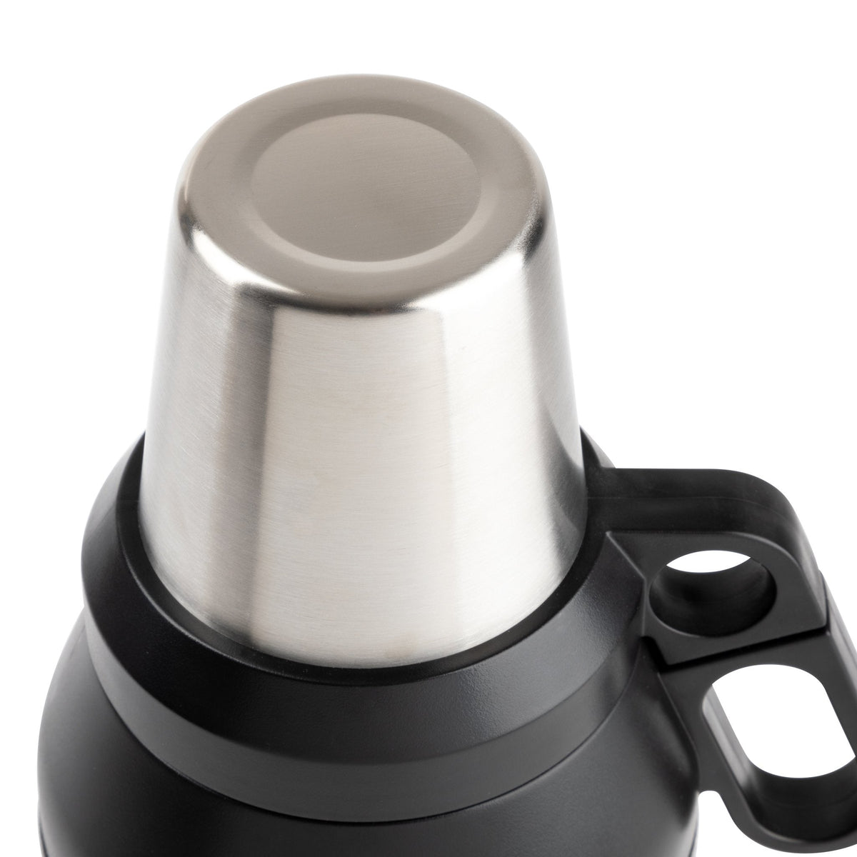 64-oz-stack-growler-d0 32701-WEB_04_0076d48d-5559-4d08-910c-361263018e65.jpg