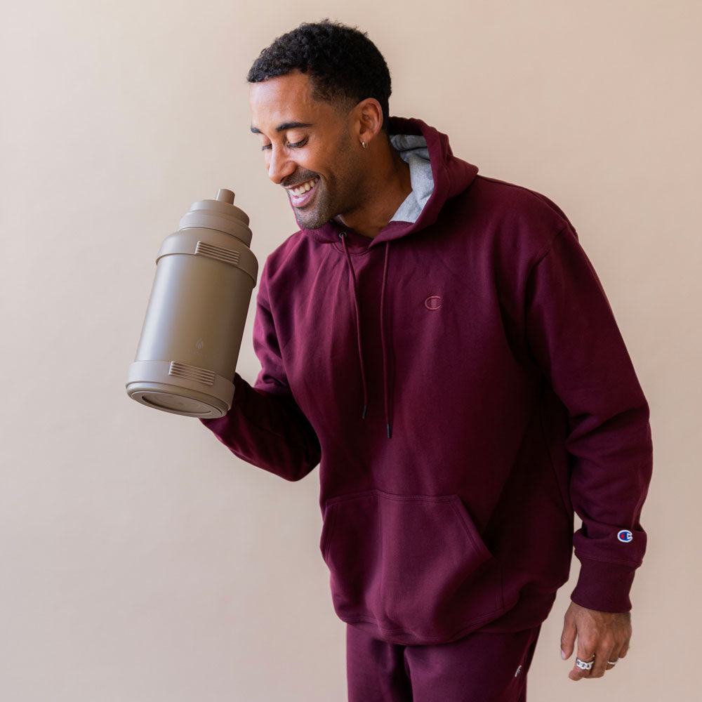 78-oz-titan-bottle-pastel-collection-q2 32_Manna_Website_Lifestyles_Titan_Darker_2.jpg