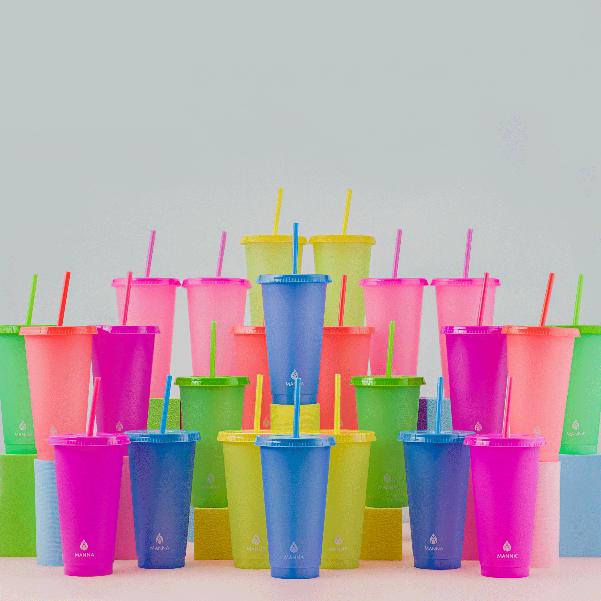 24-piece-original-color-changing-cup-set-h8 A0029811.gif